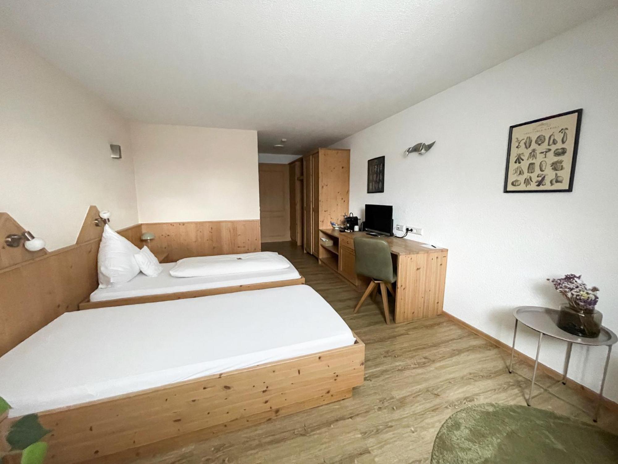 Landhotel Waldheim Pliezhausen Exterior foto